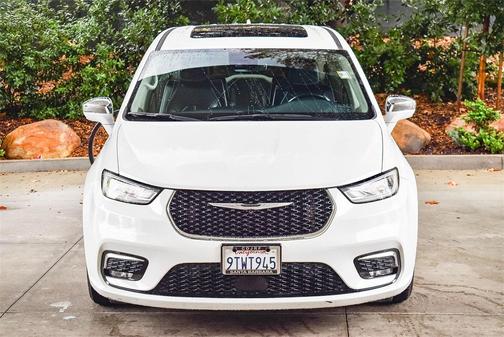 2022 Chrysler Pacifica Hybrid Limited