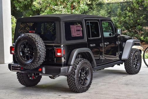 2025 Jeep Wrangler Willys