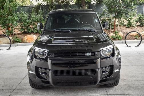 2022 Land Rover Defender 110 V8