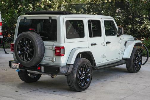 Earl Clearcoat 2024 Jeep Wrangler 4xe Sahara