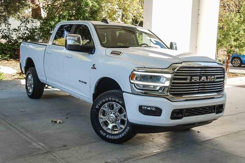 2024 RAM 2500 Laramie Crew Cab 4x4 6'4' Box