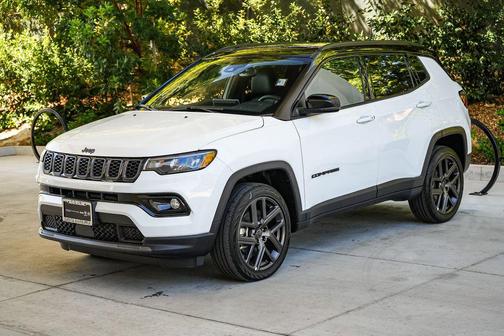 Bright White Clearcoat 2026 Jeep Compass Limited