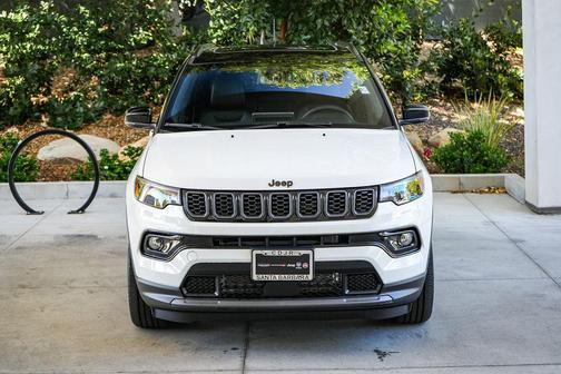 Bright White Clearcoat 2026 Jeep Compass Limited