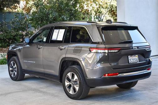 2022 Jeep Grand Cherokee 4xe Base