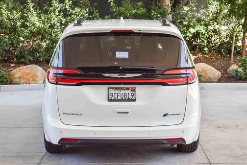 2022 Chrysler Pacifica L