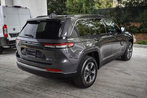 2022 Jeep Grand Cherokee 4xe Base