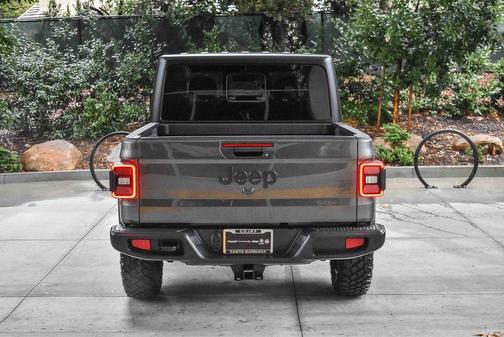 2026 Jeep Gladiator Willys 4x4