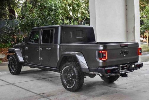 2026 Jeep Gladiator Willys 4x4