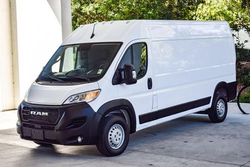 2025 RAM ProMaster 2500 Tradesman