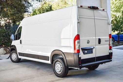 2025 RAM ProMaster 2500 Tradesman