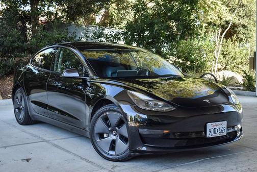 2022 Tesla Model 3 Standard Range