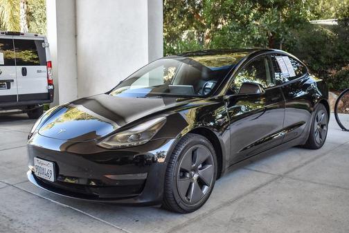 2022 Tesla Model 3 Standard Range