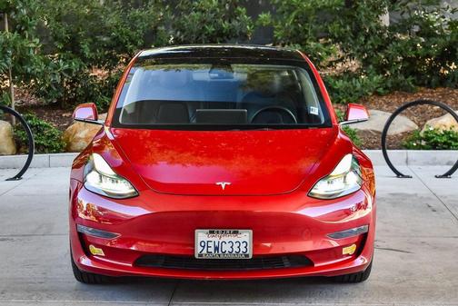 2022 Tesla Model 3 Standard Range