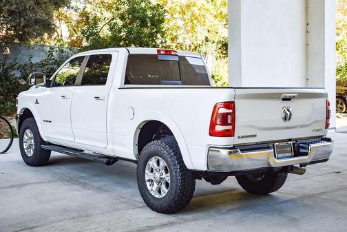 2021 RAM 2500 Laramie Crew Cab 4x4 6'4' Box