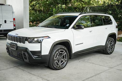 Bright White Clearcoat 2026 Jeep Cherokee Limited