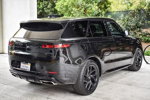 2024 Land Rover Range Rover Sport SE