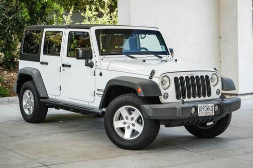 Bright White Clearcoat 2015 Jeep Wrangler Unlimited Sport