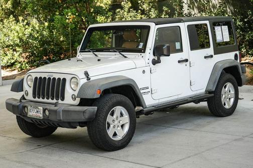 Bright White Clearcoat 2015 Jeep Wrangler Unlimited Sport