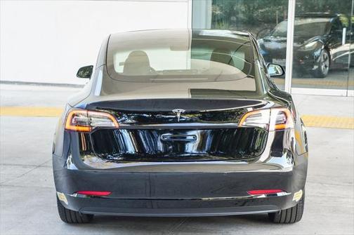 2022 Tesla Model 3 Standard Range