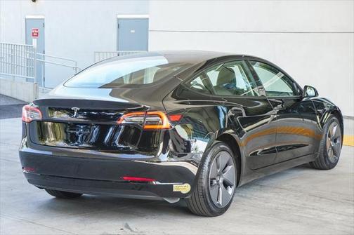 2022 Tesla Model 3 Standard Range