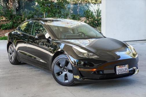 2022 Tesla Model 3 Standard Range