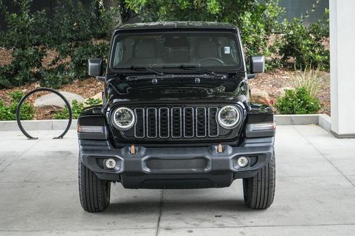 Black Clearcoat 2026 Jeep Wrangler Sport
