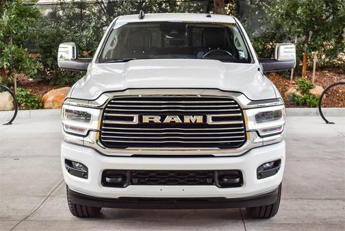 2024 RAM 2500 Laramie Crew Cab 4x4 6'4' Box