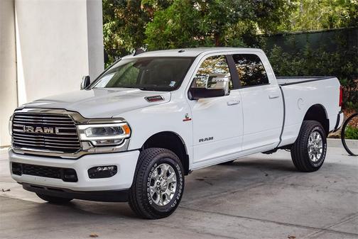 2024 RAM 2500 Laramie Crew Cab 4x4 6'4' Box
