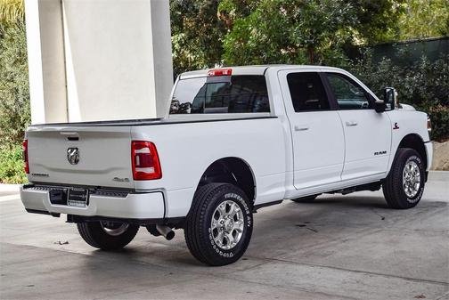 2024 RAM 2500 Laramie Crew Cab 4x4 6'4' Box