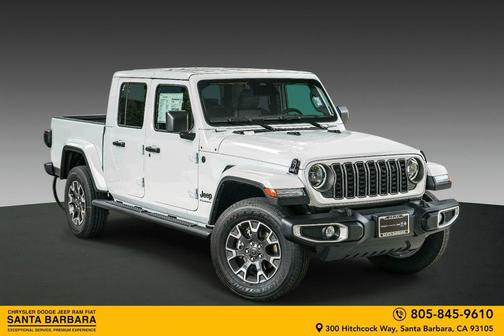 Bright White Clearcoat 2026 Jeep Gladiator Sahara 4x4