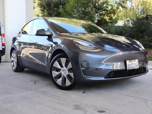 2021 Tesla Model Y Long Range Dual Motor All-Wheel Drive