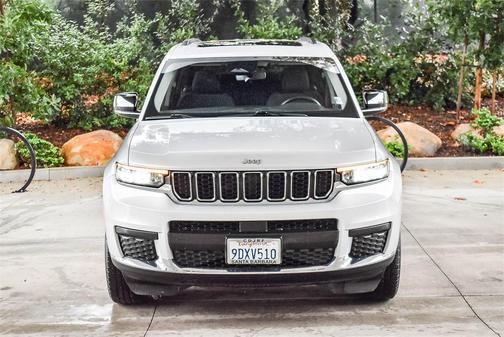 2022 Jeep Grand Cherokee L Laredo