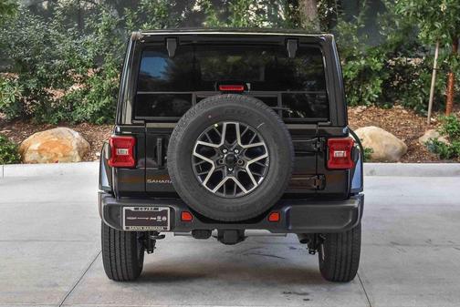 2026 Jeep Wrangler 4-Door Sahara 4x4