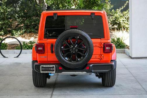 Punkn Metallic Clearcoat 2023 Jeep Wrangler 4xe Sahara
