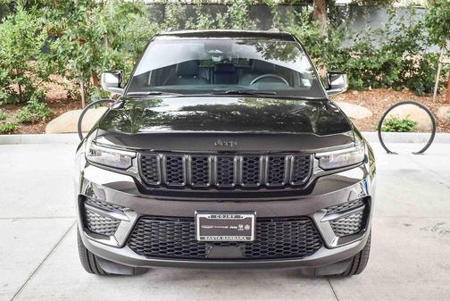 2025 Jeep Grand Cherokee Altitude