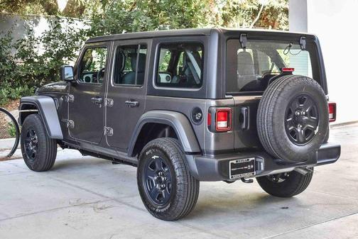 2025 Jeep Wrangler Sport
