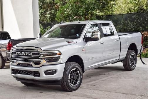 2026 RAM 2500 Laramie Crew Cab 4x4 6'4' Box