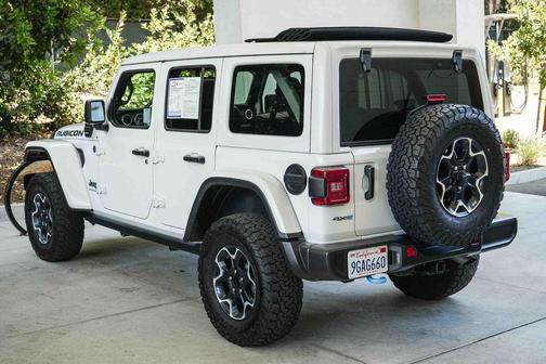 Bright White Clearcoat 2023 Jeep Wrangler 4xe Rubicon