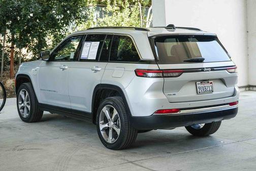 Silver Zynith 2022 Jeep Grand Cherokee 4xe Base