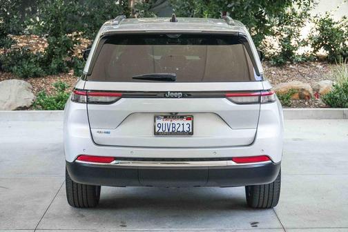 Silver Zynith 2022 Jeep Grand Cherokee 4xe Base