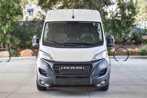 2025 RAM ProMaster 2500 Tradesman