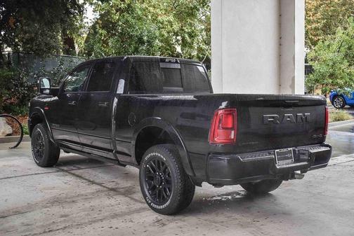 2026 RAM 3500 Limited Crew Cab 4x4 6'4' Box