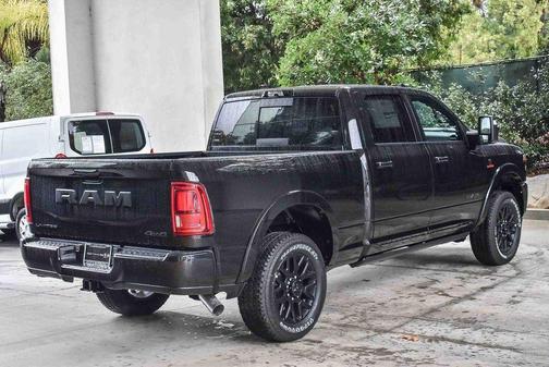 2026 RAM 3500 Limited Crew Cab 4x4 6'4' Box