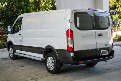 Oxford White 2024 Ford Transit-250 Base