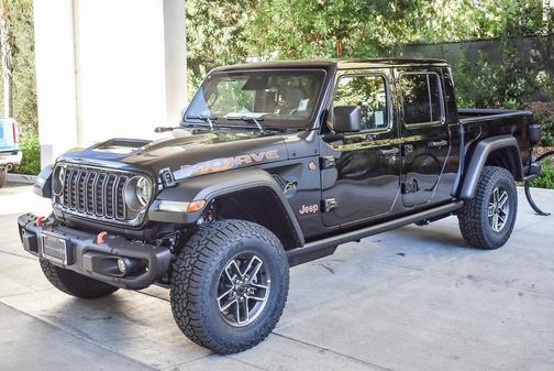 2026 Jeep Gladiator Mojave 4x4