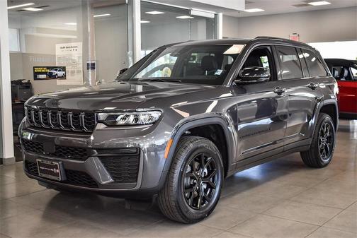 2026 Jeep Grand Cherokee Altitude
