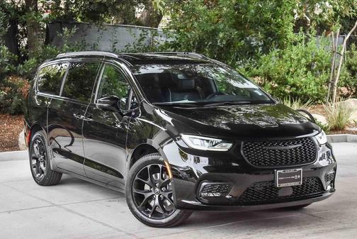 2026 Chrysler Pacifica Limited