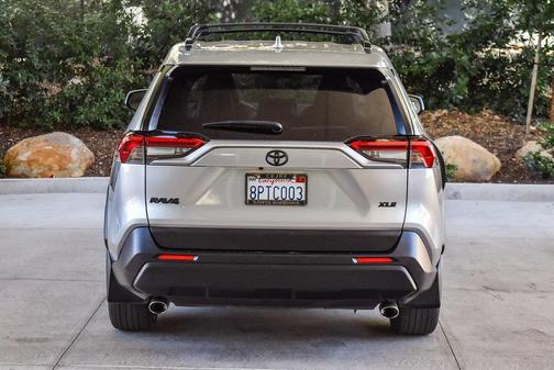 2020 Toyota RAV4 XLE Premium