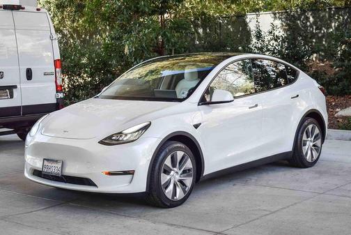 2022 Tesla Model Y Long Range Dual Motor All-Wheel Drive