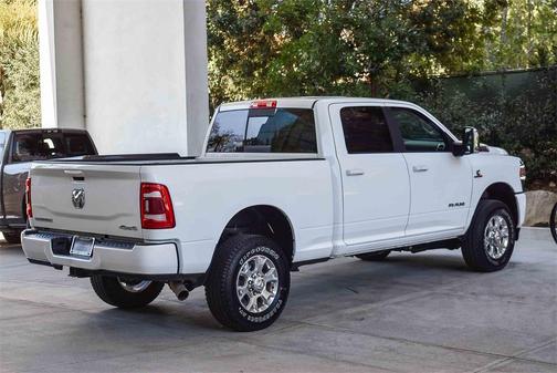 2024 RAM 2500 Laramie Crew Cab 4x4 6'4' Box